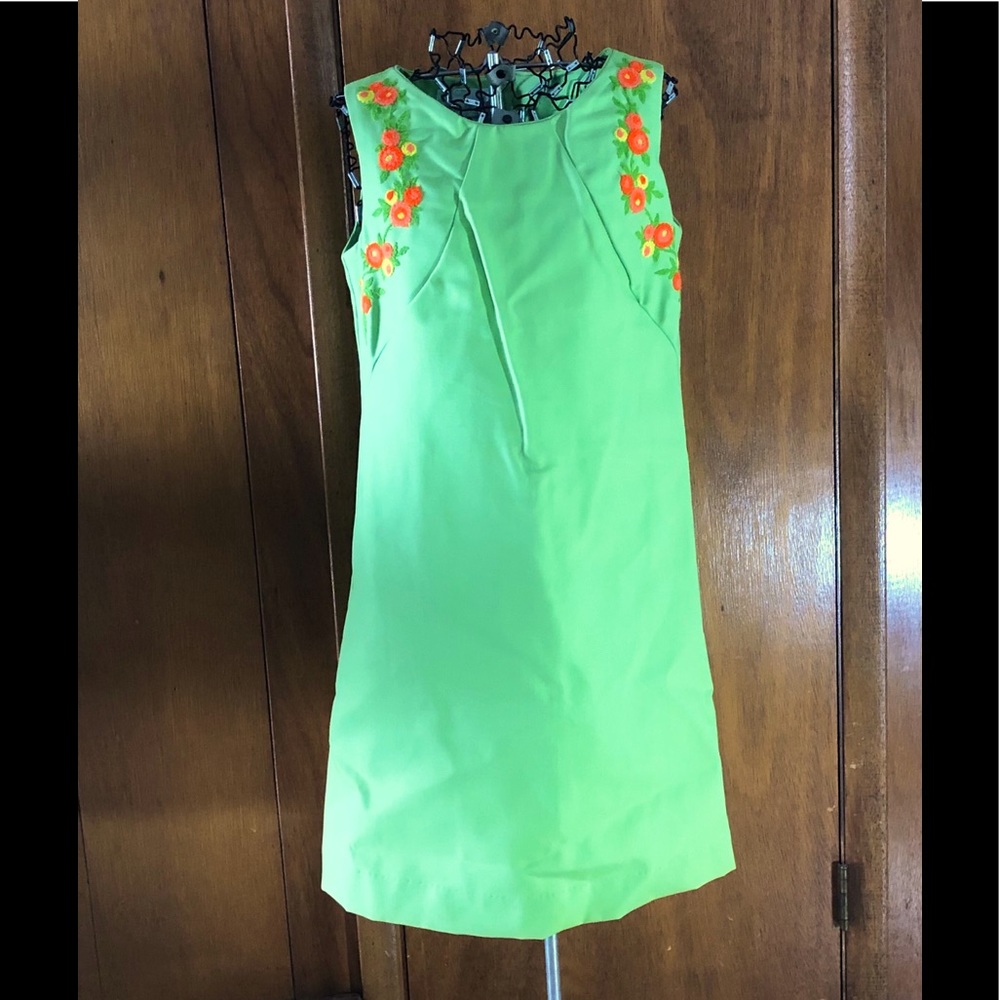 Vintage Lime Green Sleeveless Smock Dress